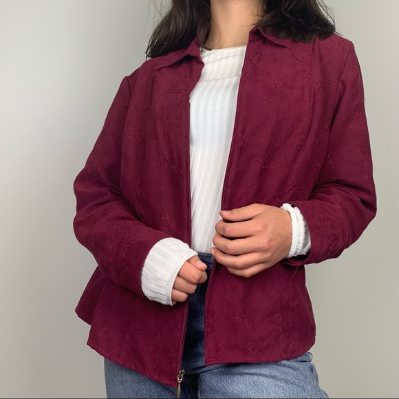 Croft & Barrow Faux Suede Floral Embroidered V-Neck Zip Up Jacket Shirt - Picture 2 of 16